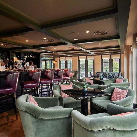 Monkey Island Estate - Small Luxury Hotels Of The World Bray Dış mekan fotoğraf The bar at the hotel