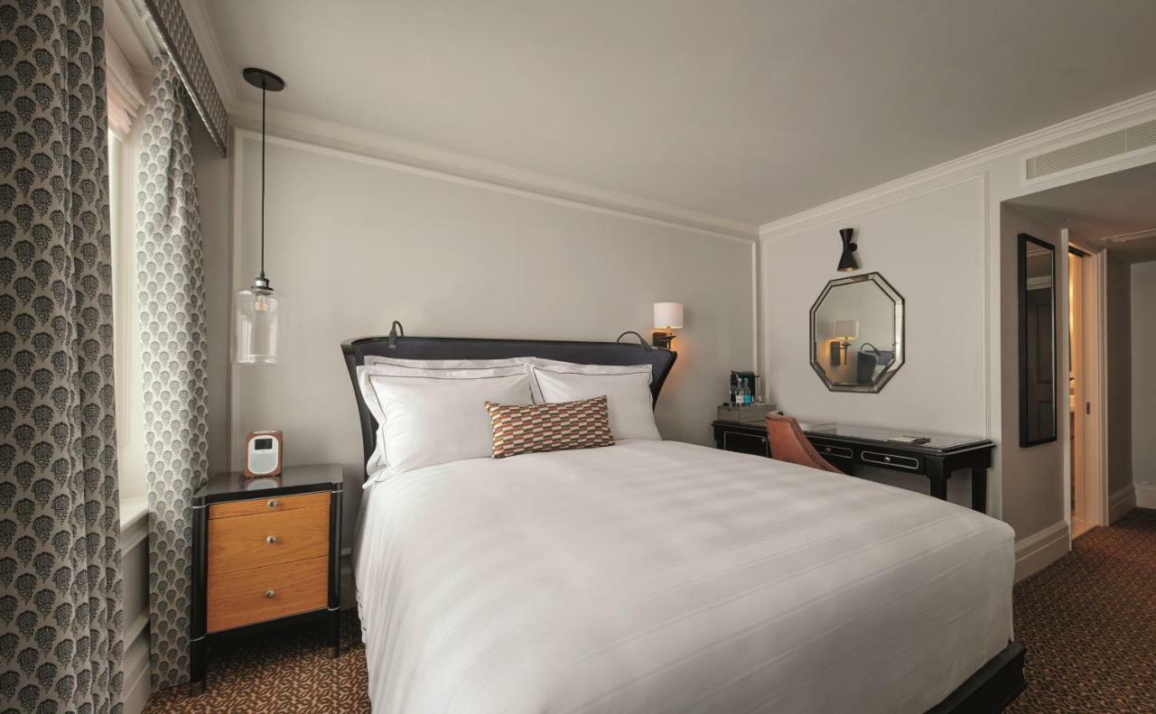 Monkey Island Estate - Small Luxury Hotels Of The World Bray Dış mekan fotoğraf A guest room at the Hotel Commonwealth