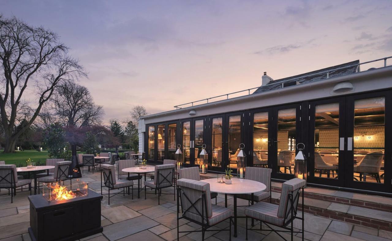 Monkey Island Estate - Small Luxury Hotels Of The World Bray Dış mekan fotoğraf The Terrace at The Grove